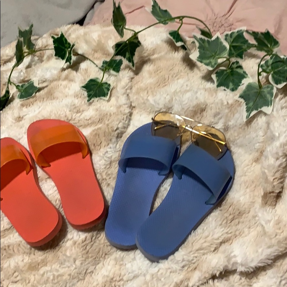 Sandles